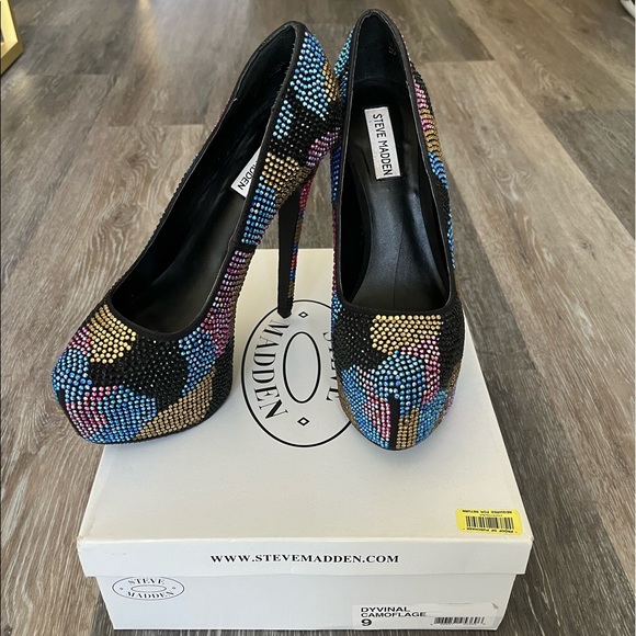 Steve Madden Dyvinal Camouflage Rhinestone Crystal Platform Heels Shoes Size 9 - Picture 6 of 6